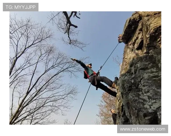 南京攀岩队成长纪实：从初学者到高手的奋斗与蜕变故事