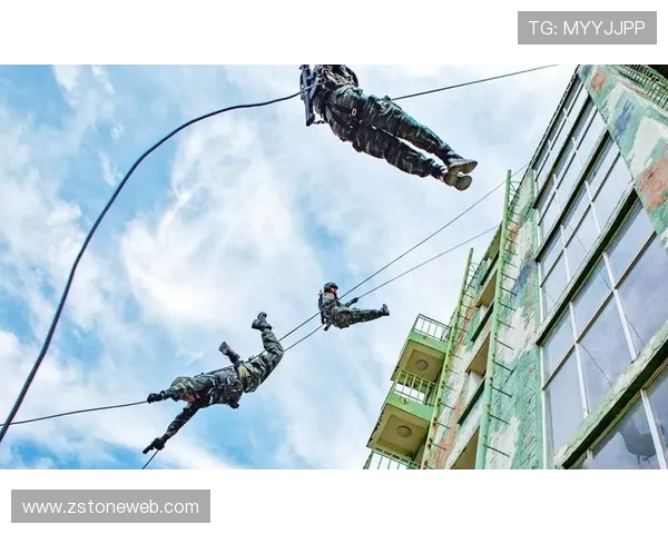 西安攀岩队中路突破战术解析与实战应用探讨 西安攀岩队中路突破战术解析与实战应用探讨