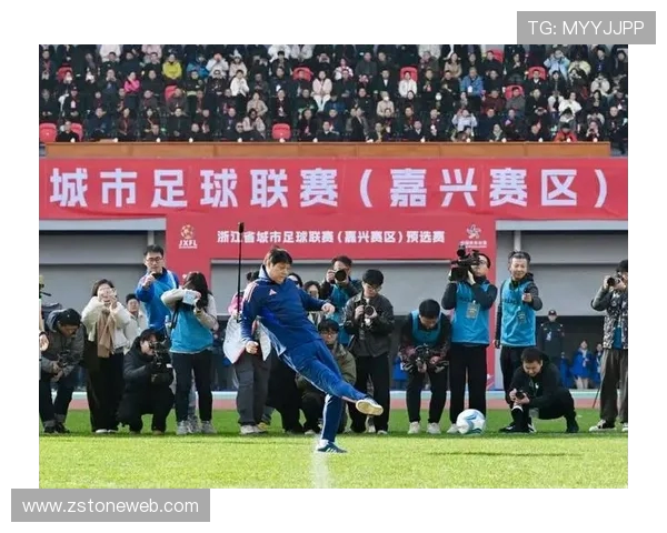 成都足球队逆袭之路的真实故事与奋斗精神全景回顾